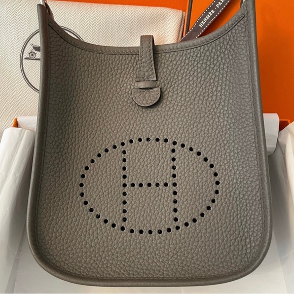 💜SOLD💜 HERMES🍊 Evelyne 16 mini TPM - Etain PH - Picture 2 of 13